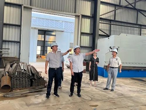 郝流勇到鲁甸县走访调研挂钩企业