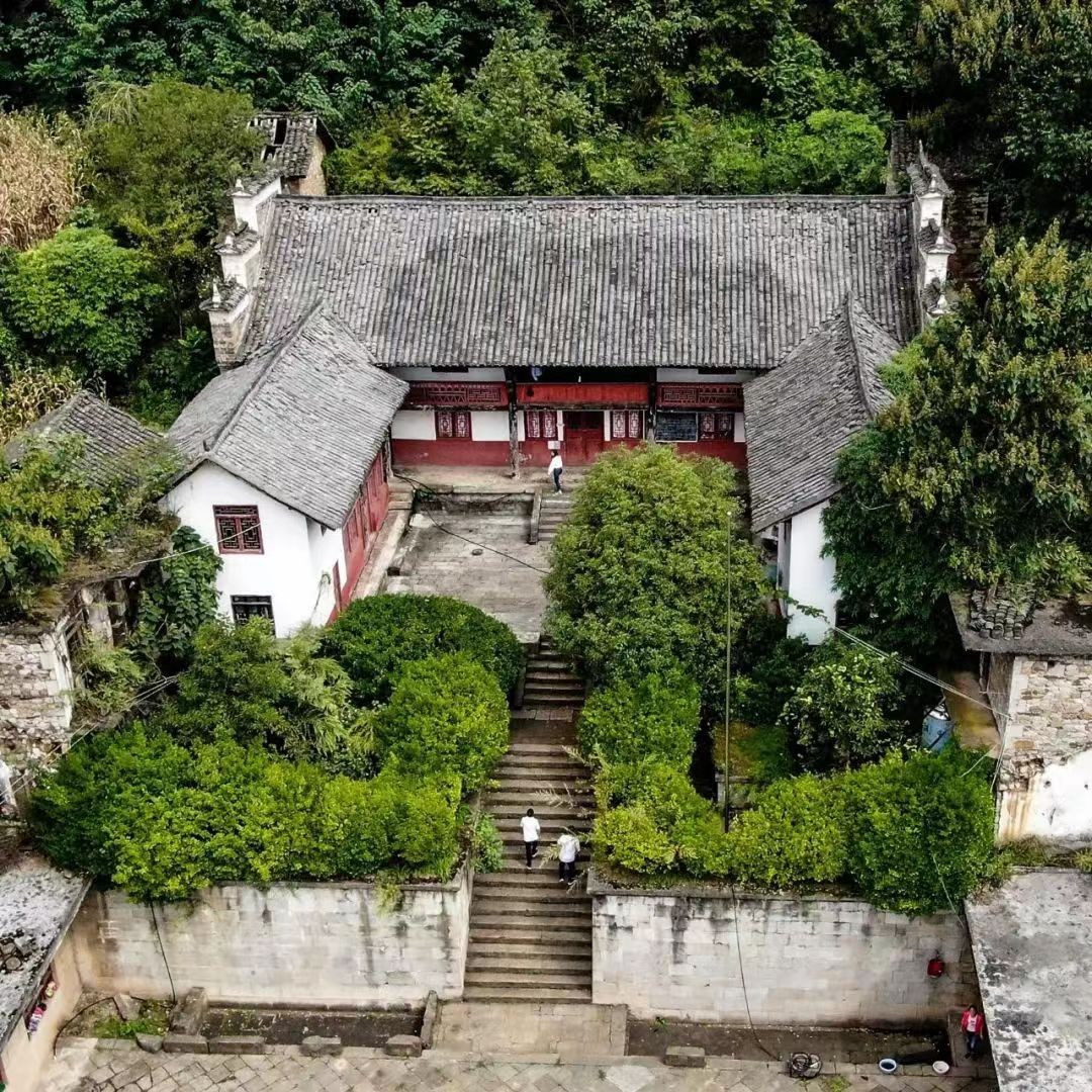 关于镇雄老四中校园的记忆