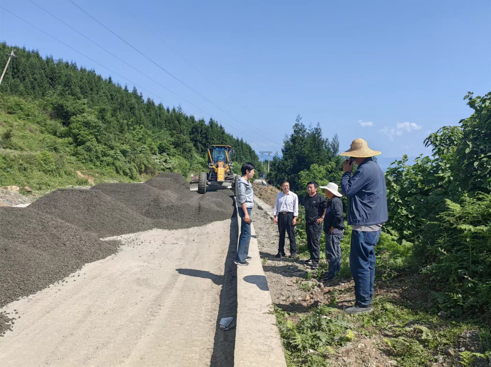 强化民主监督 提升履职质效 ——镇雄县政协持续开展“农村公路提级改造项目实施情况”专项民主监督活动