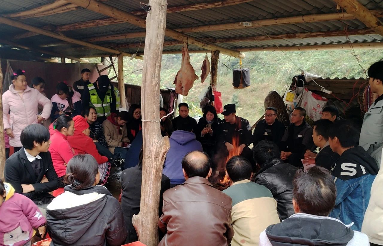 火塘边的暖心对话——盐津县政协深入河口苗族聚居地开展院坝协商