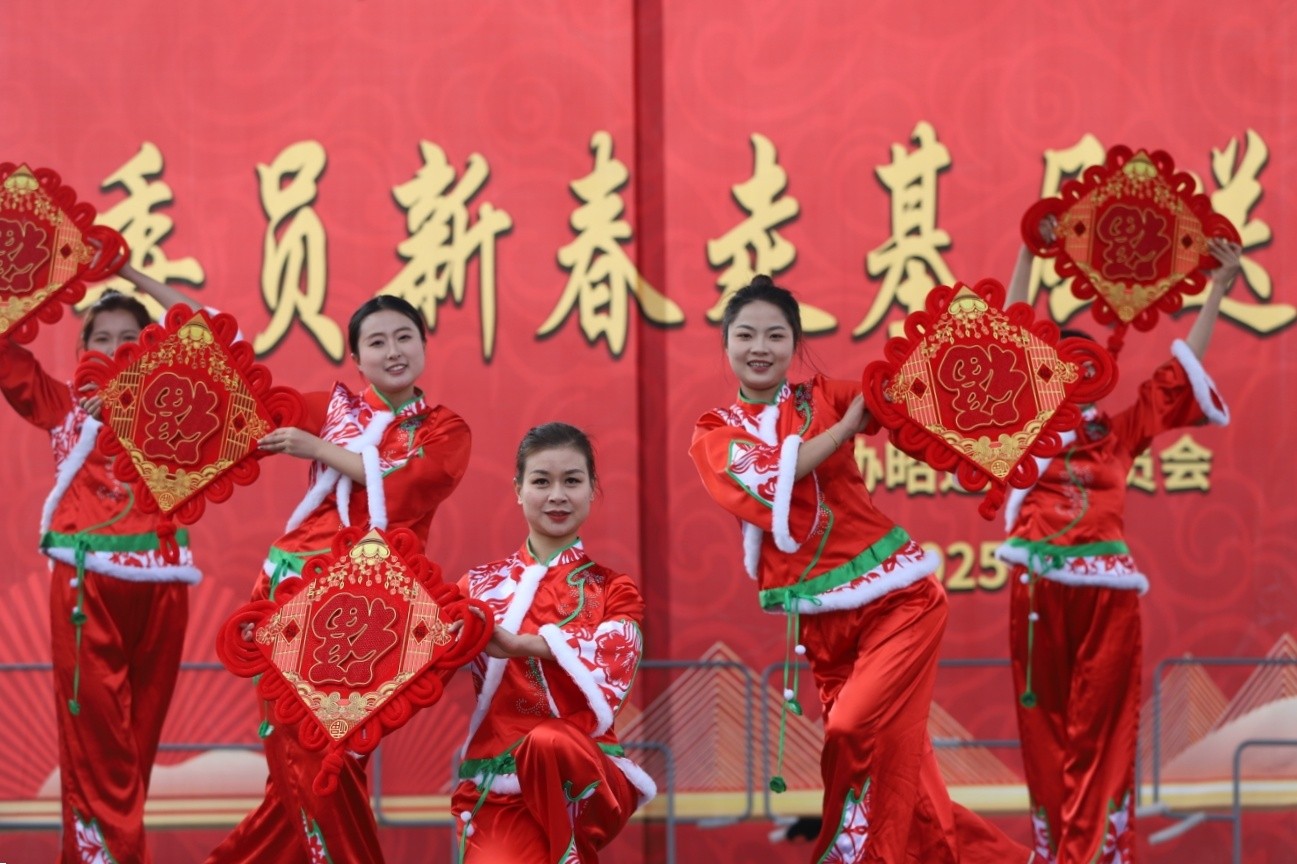 市政协“委员新春走基层送温暖”活动在鲁甸暖心举行